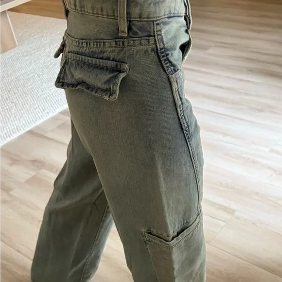 Zara Mid Rise Cargo Jean - Picture 2 of 5